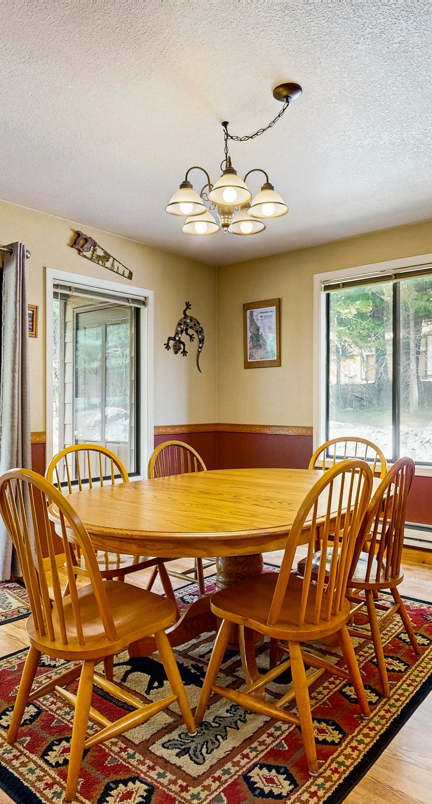 Bright McCall Retreat - Pool, Hot Tub & Fitness