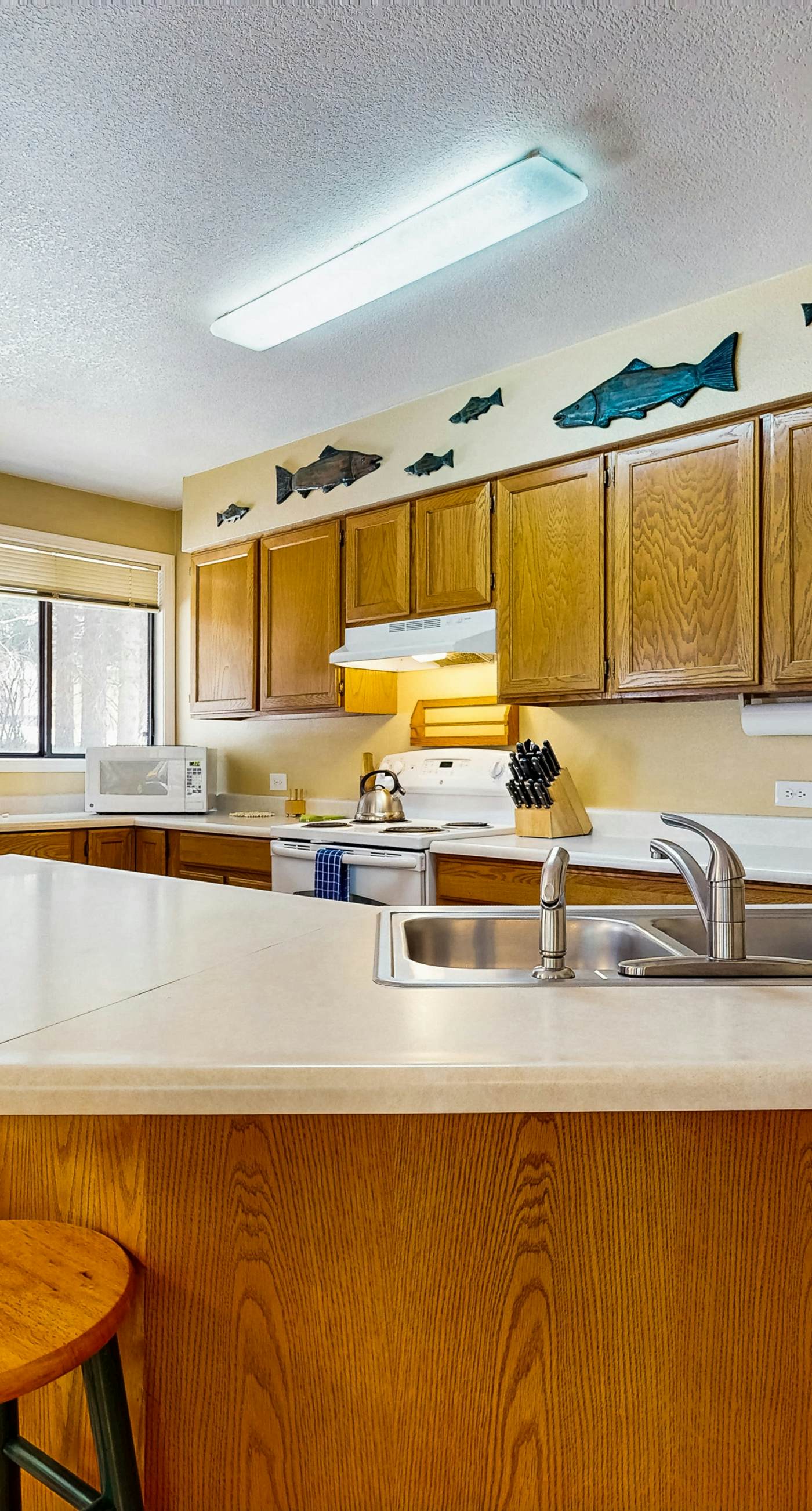 Bright McCall Retreat - Pool, Hot Tub & Fitness