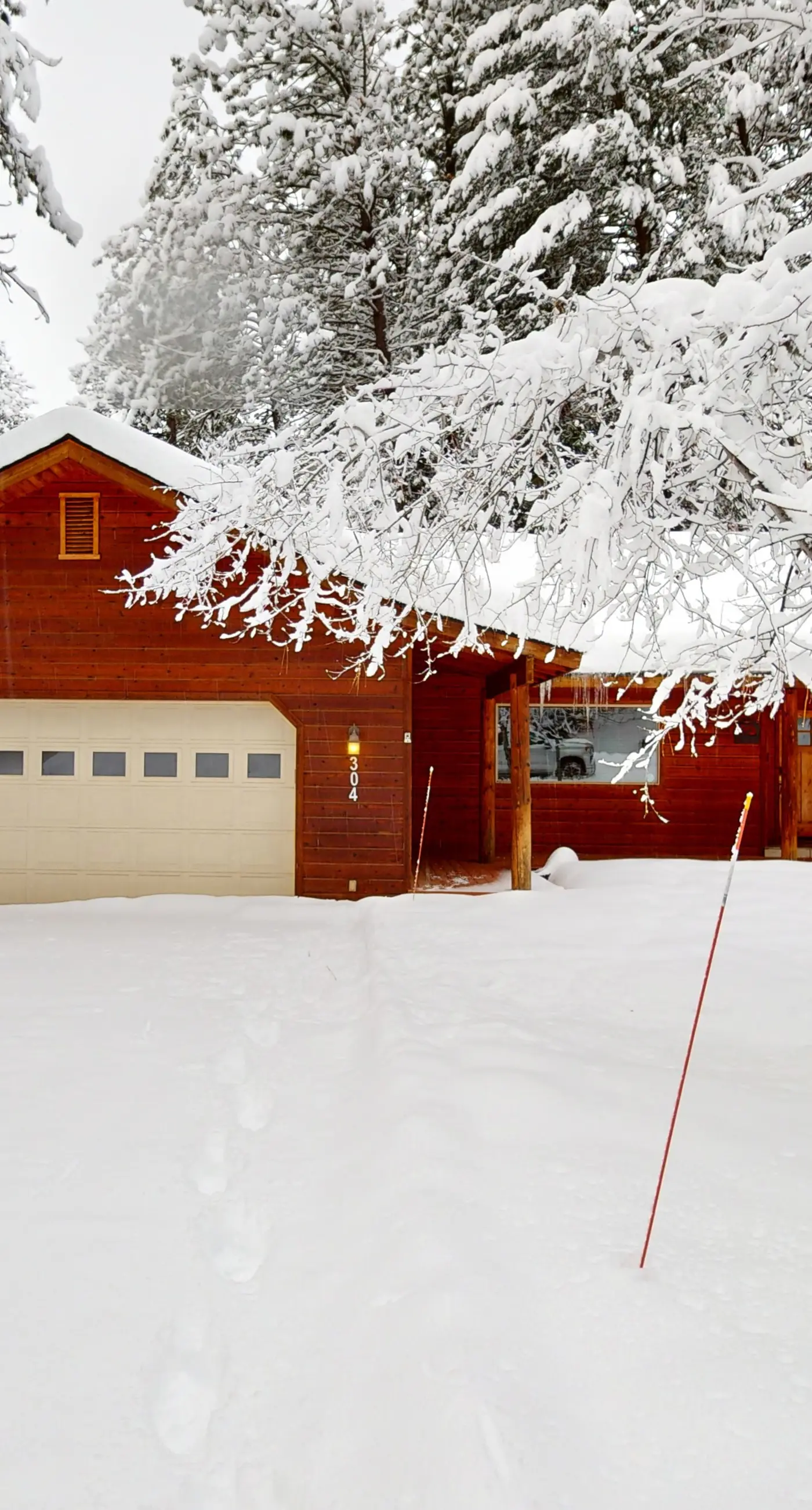 Welcoming Retreat - Walk to Town & Payette Lake