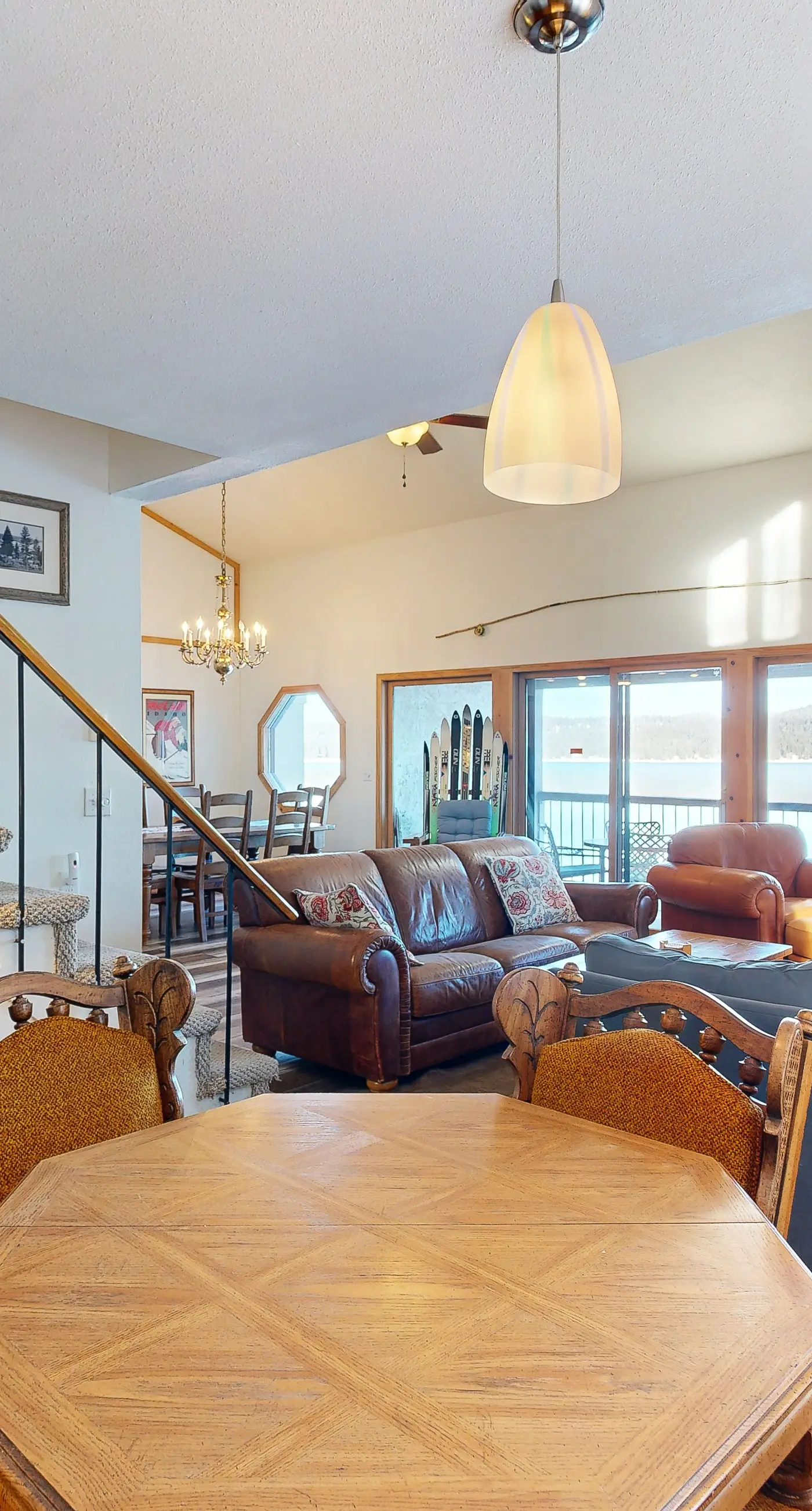 Lakeside Getaway: Beach Access, Shared Pool and Grills