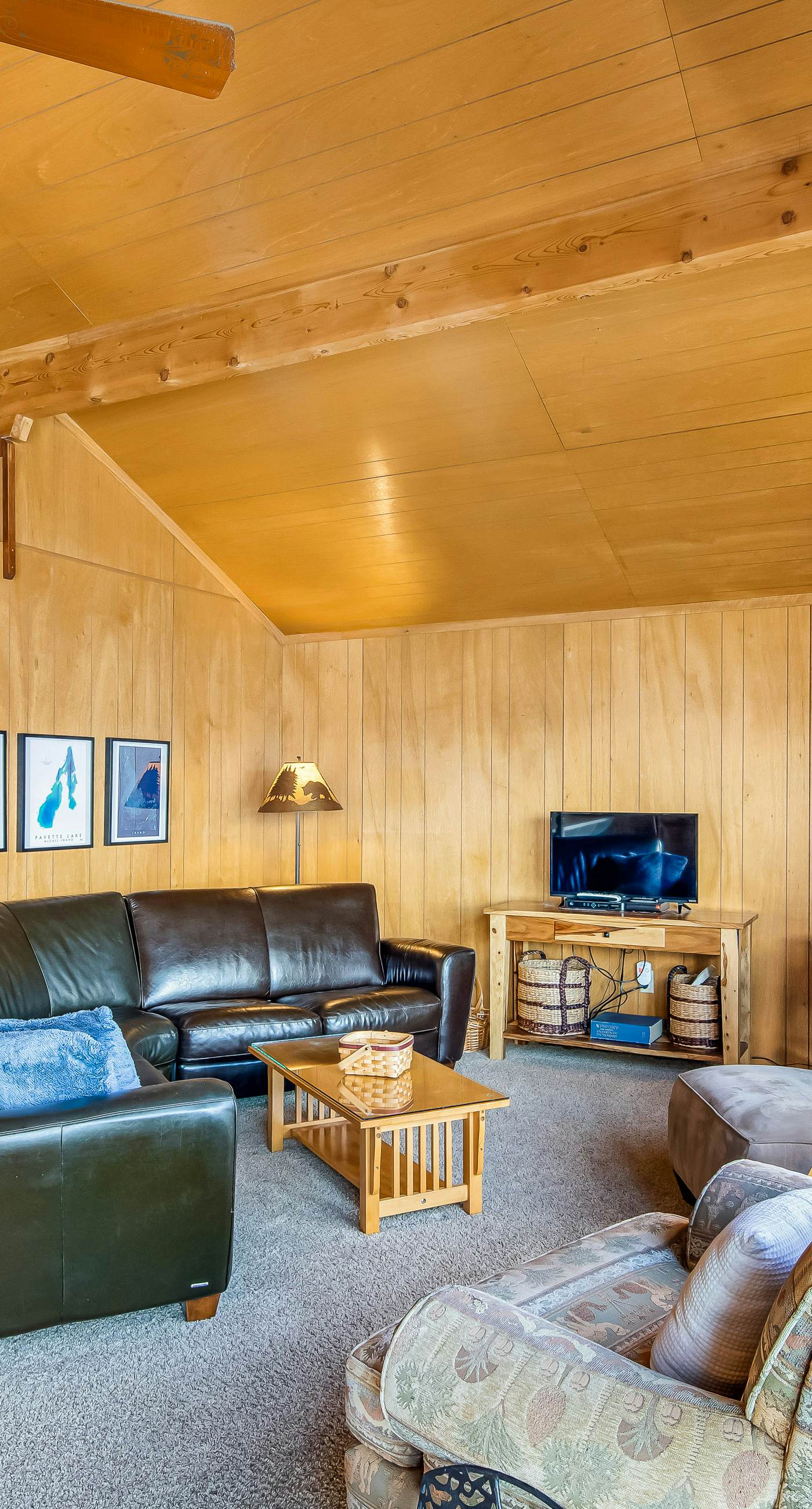 Secluded Lake Home - Dock, Deck & Beach Access