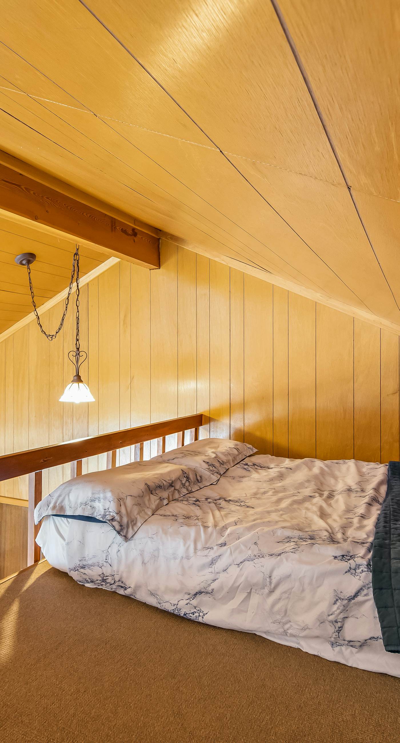 Secluded Lake Home - Dock, Deck & Beach Access