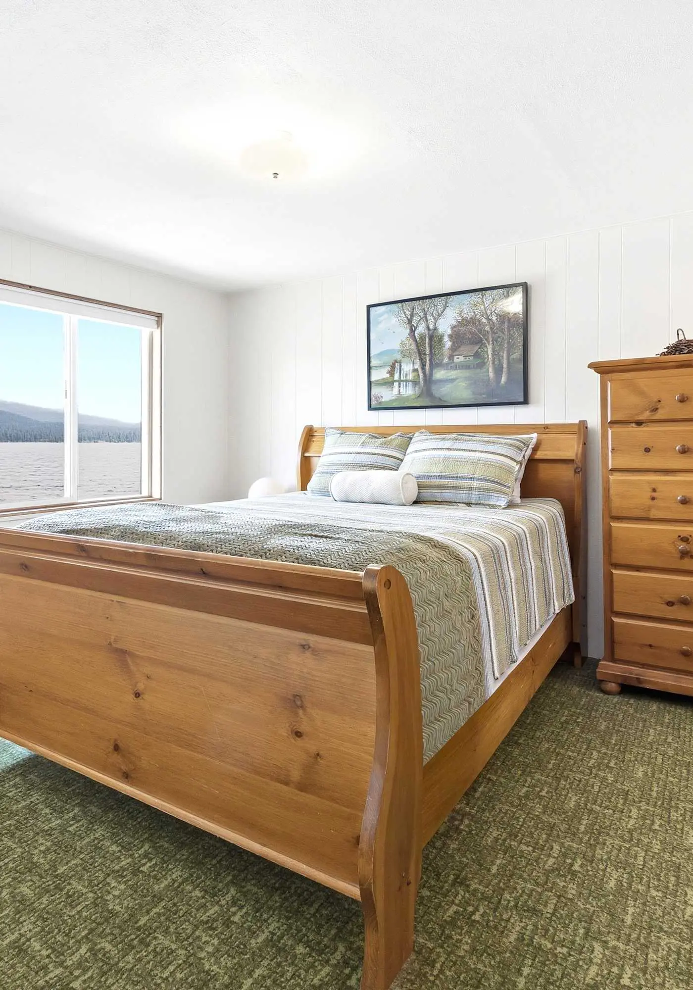 Secluded Lake Home - Dock, Deck & Beach Access