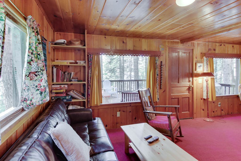 Rustic Lake House | Private Dock on Payette Lake