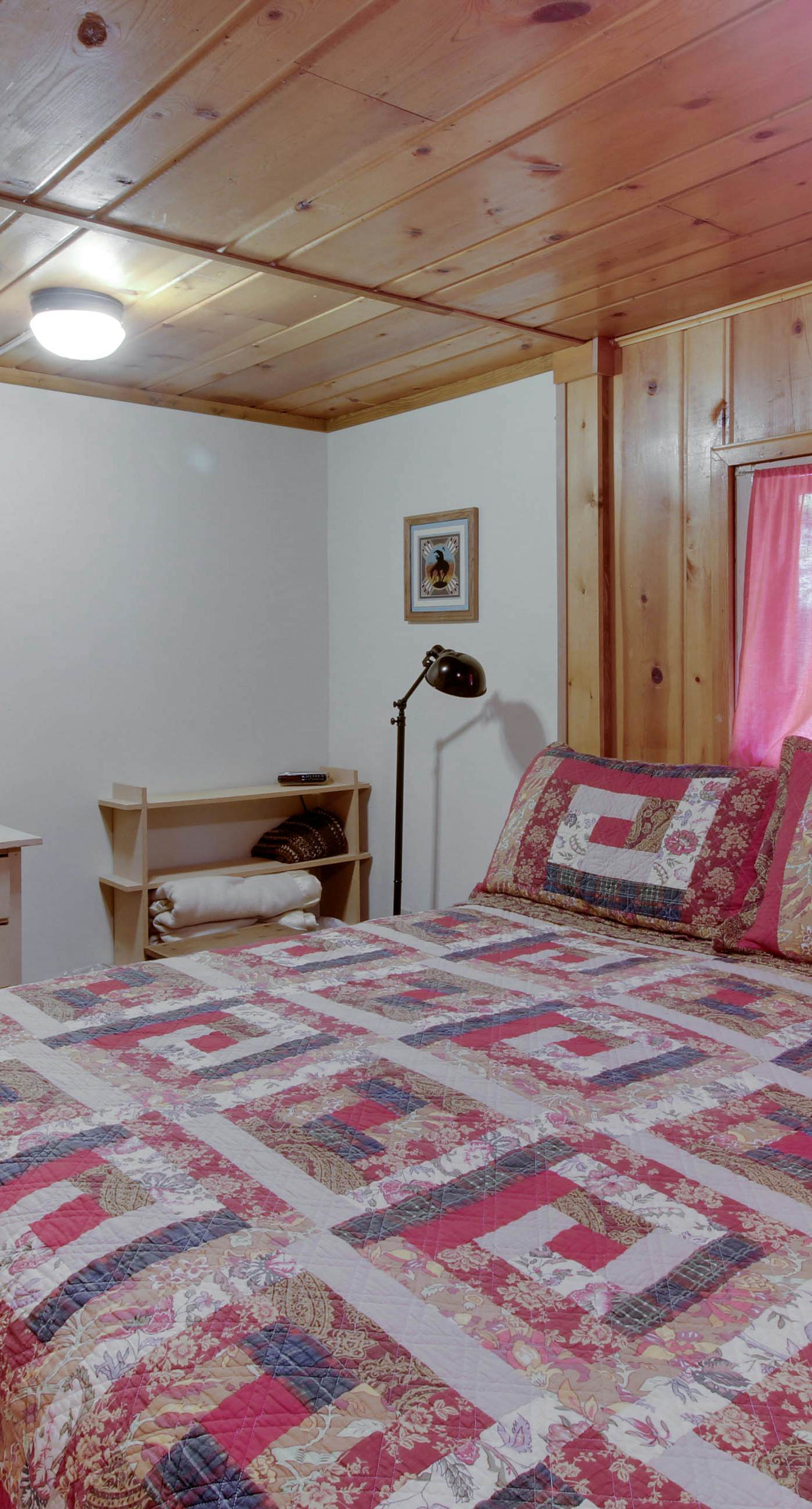 Rustic Lake House - Private Dock & Deck