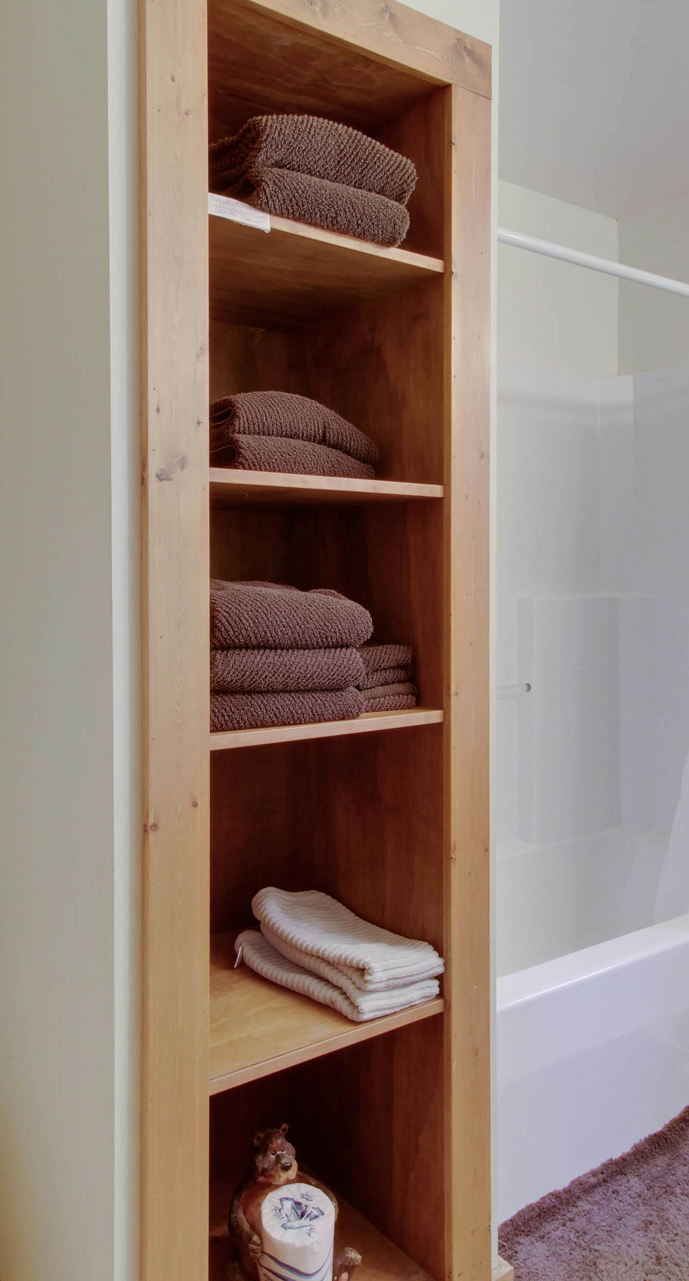 Rustic Lake House - Private Dock & Deck