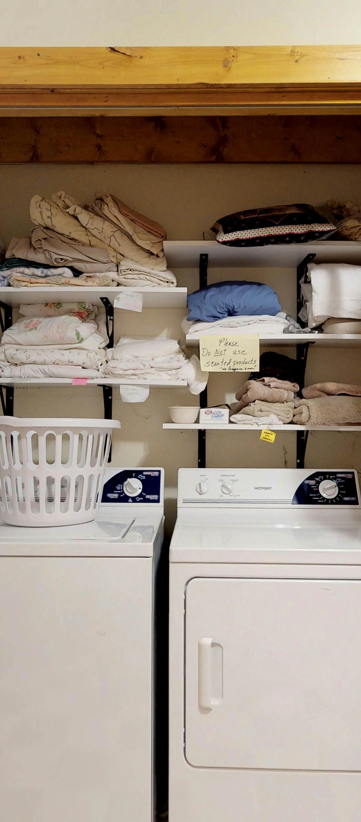 Rustic Lake House - Private Dock & Deck