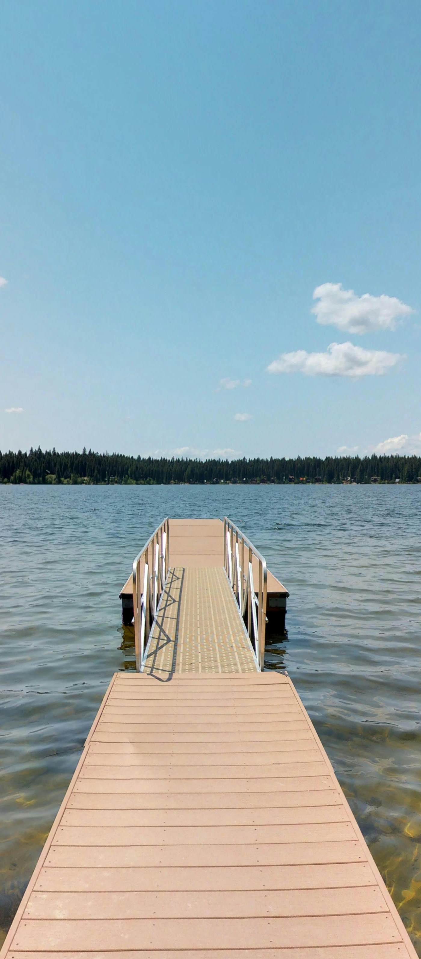 Rustic Lake House - Private Dock & Deck
