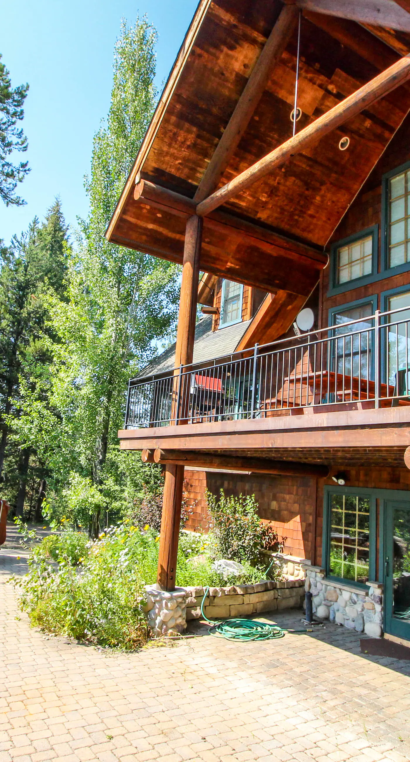 Serenity Lodge Hot Tub, Ping-Pong Fireplace