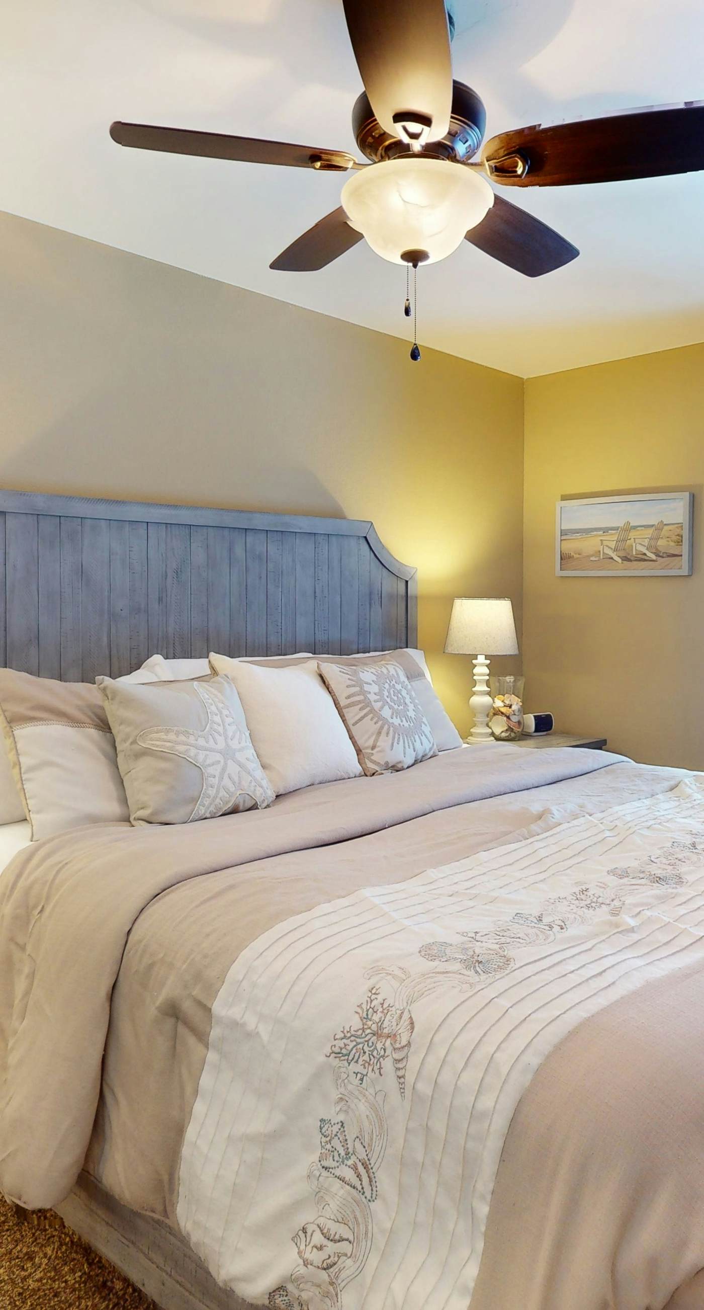 Crystal Beach Condo - Lake Views & Pool