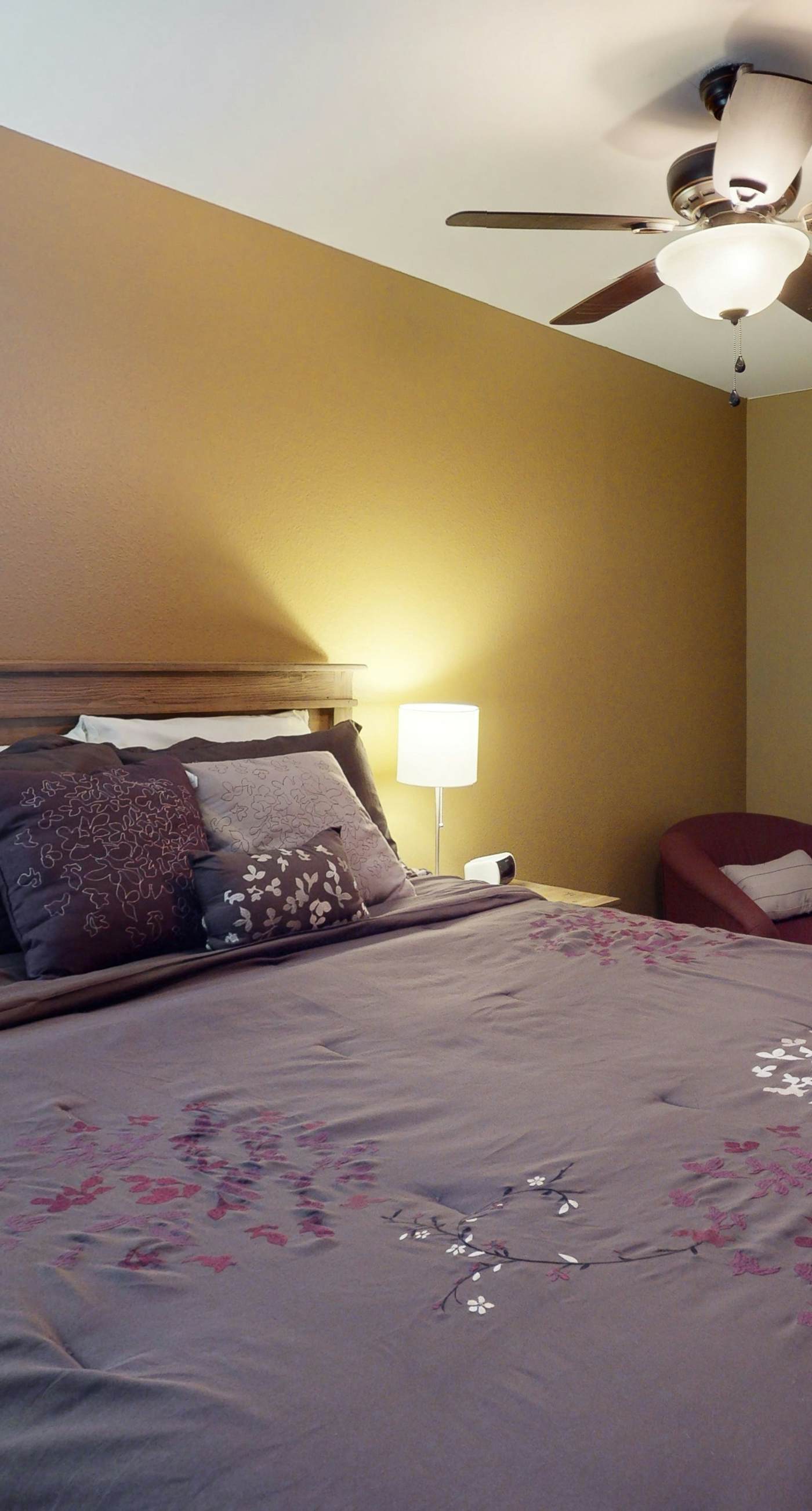 Crystal Beach Condo - Lake Views & Pool