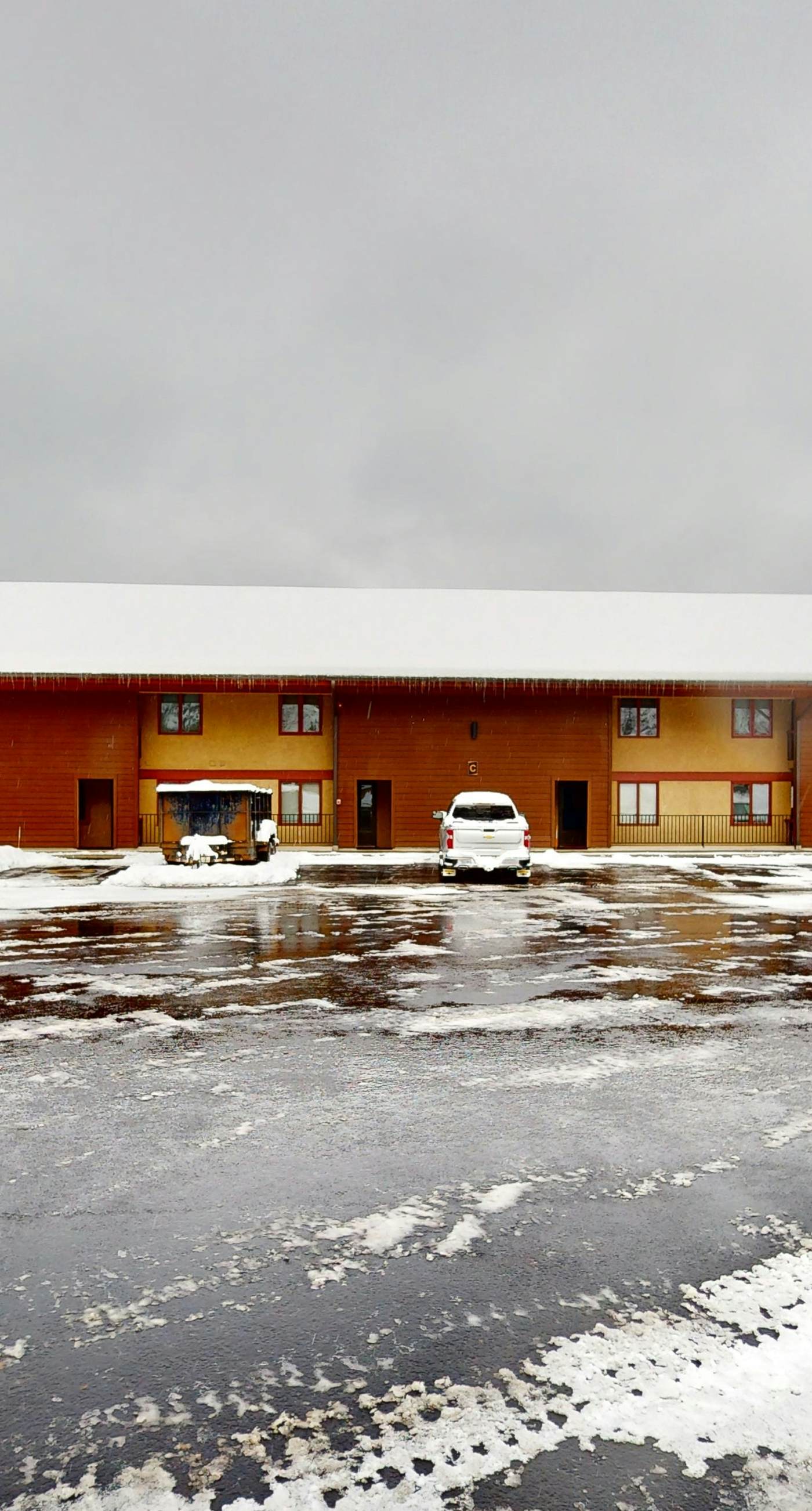 Crystal Beach Condo - Lake Views & Pool