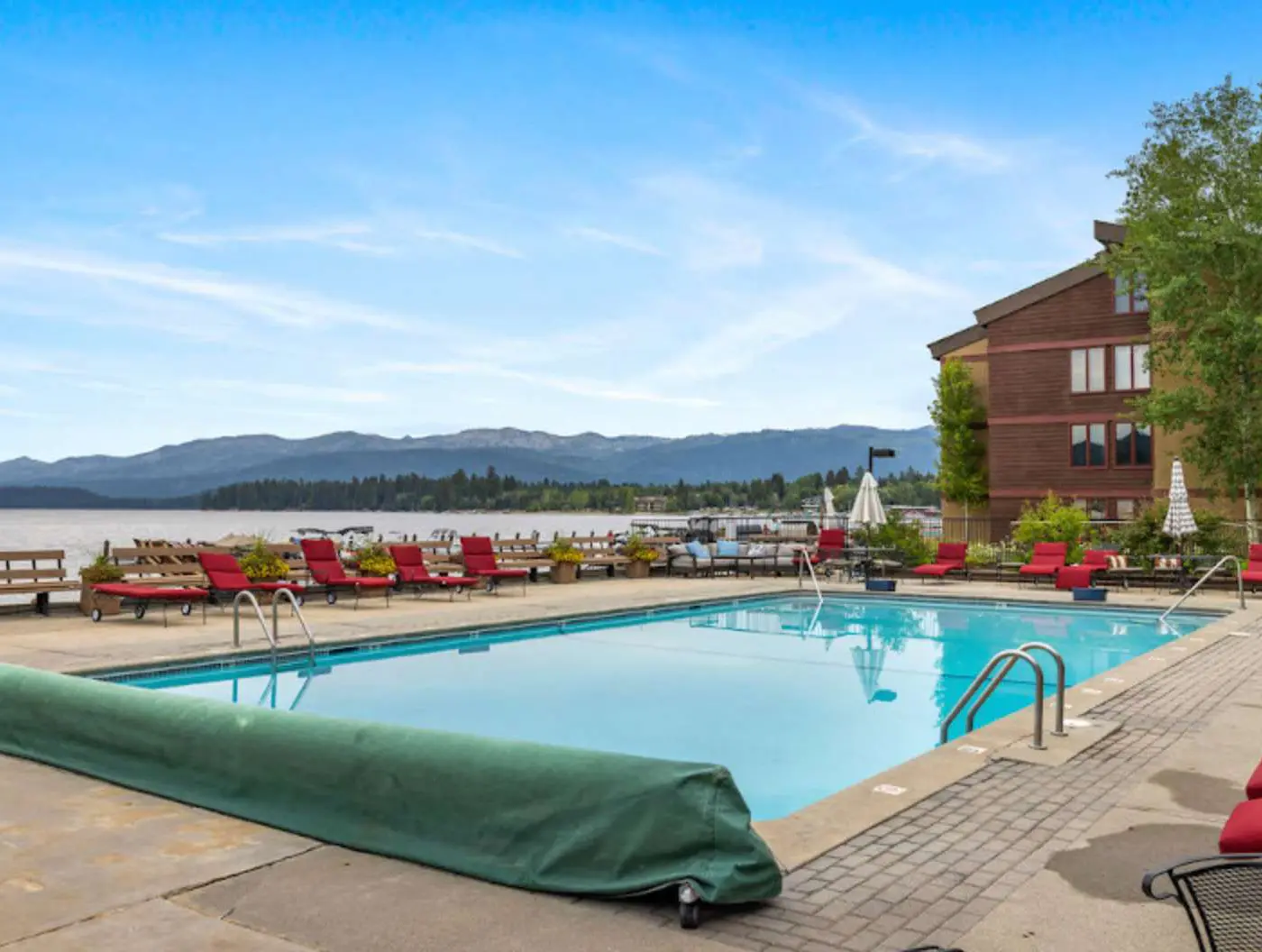 Lakefront McCall Condo, Pool, Beach, Walk to Town