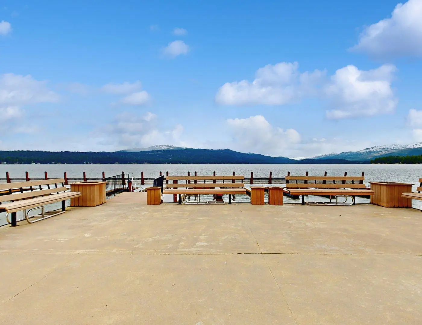 Lakefront McCall Condo, Pool, Beach, Walk to Town