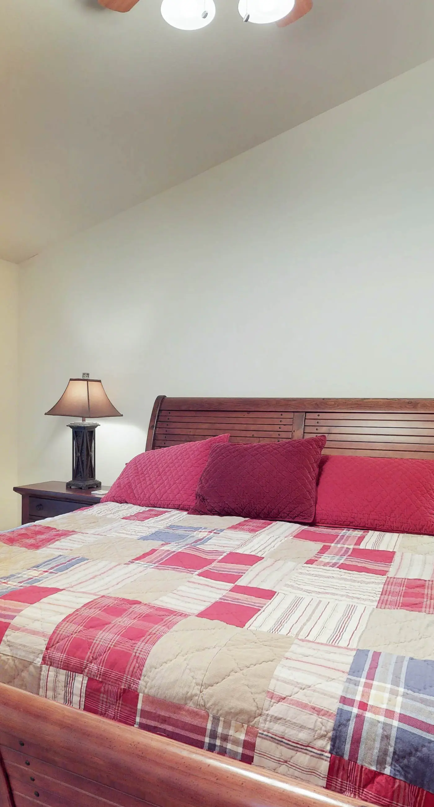McCall Golf Condo - Pool, Courts & Patio