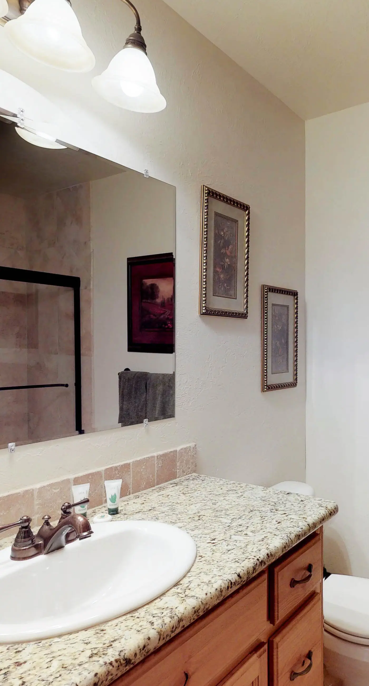 McCall Golf Condo - Pool, Courts & Patio