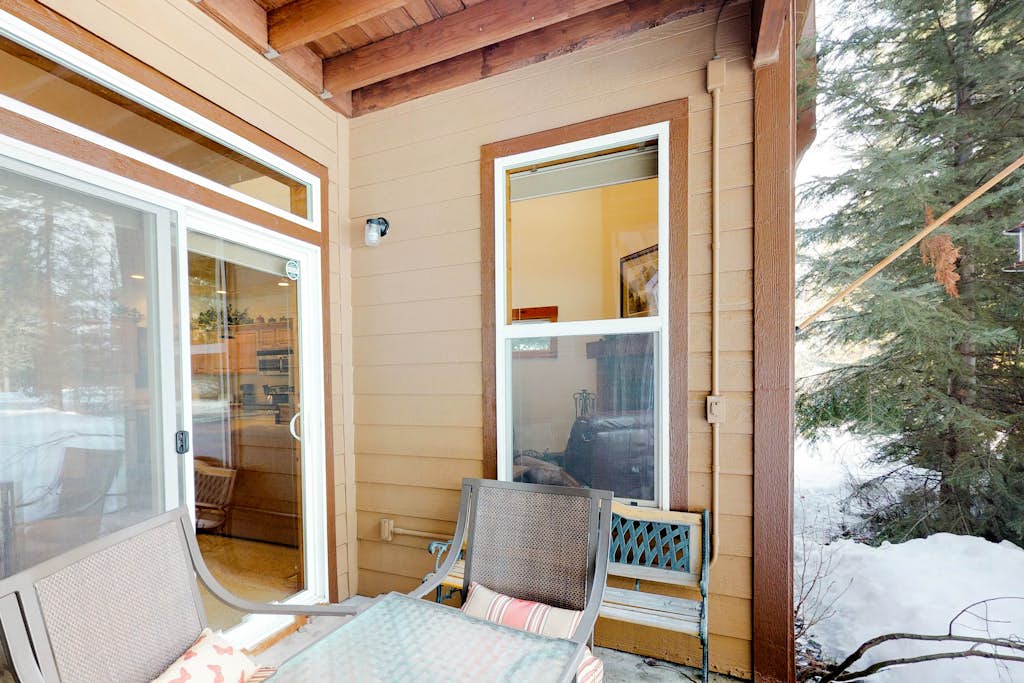 McCall Golf Course Condo | Pools, Hot Tub & Patio