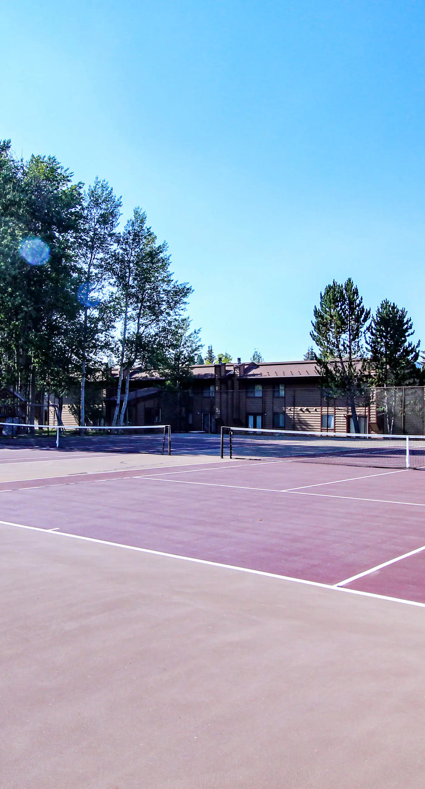 McCall Golf Condo - Pool, Courts & Patio