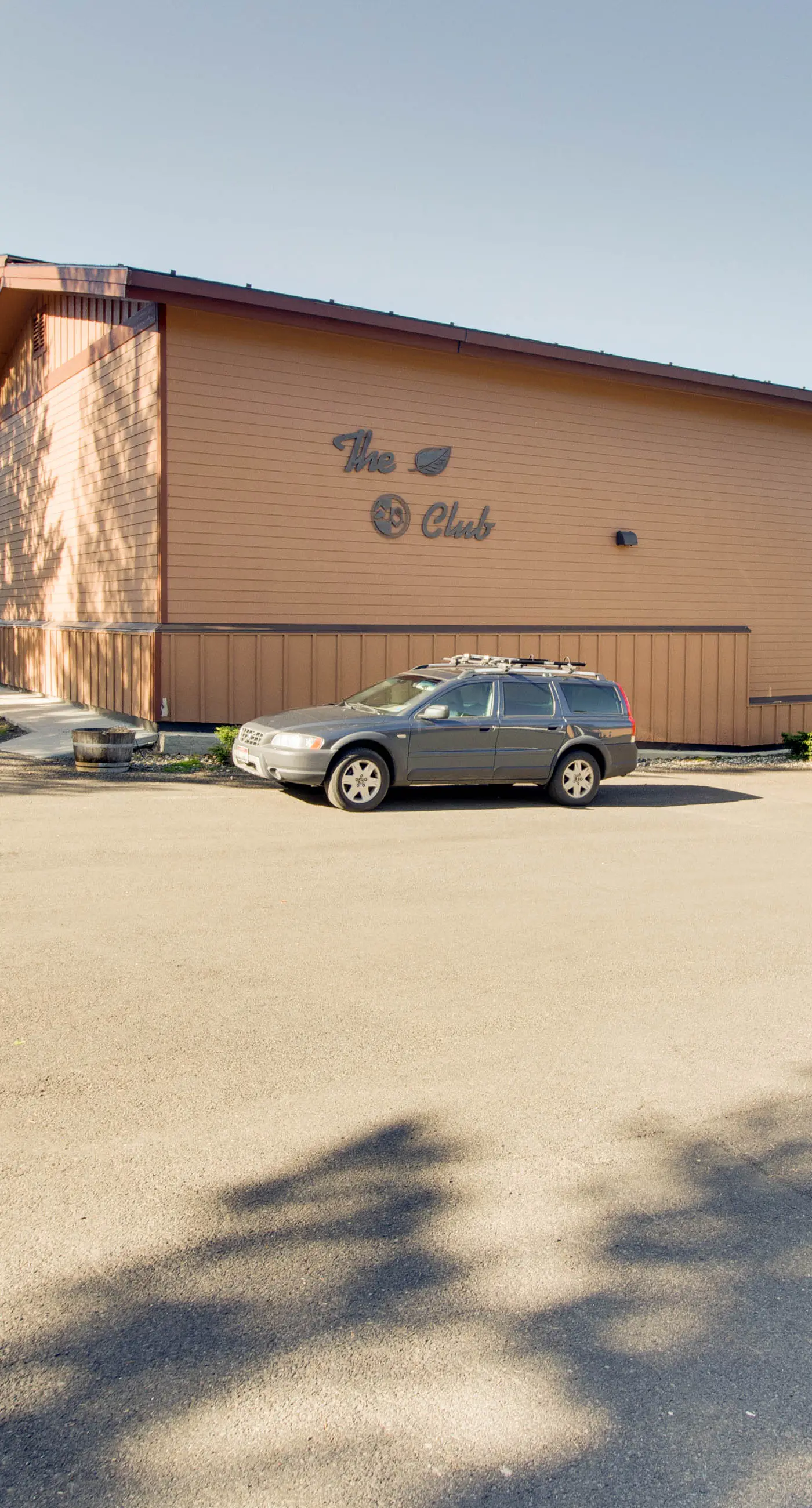 McCall Golf Condo - Pool, Courts & Patio