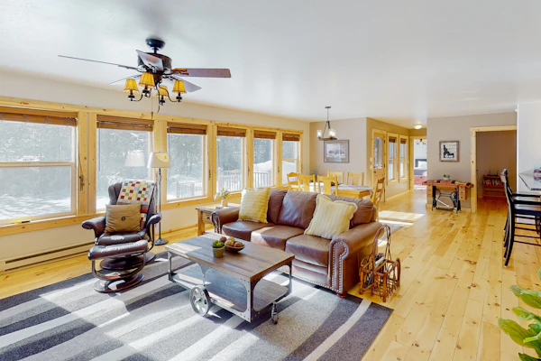 Secluded New Meadows Retreat Golf & Pool