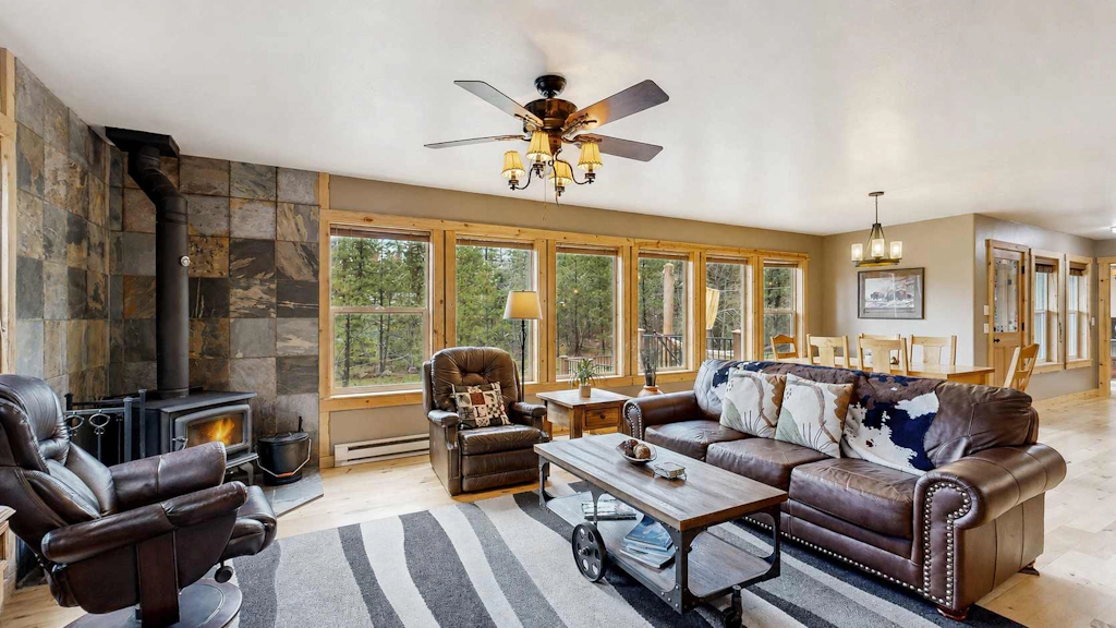 New Meadows Retreat | Large Deck, Fire Pit, Resort