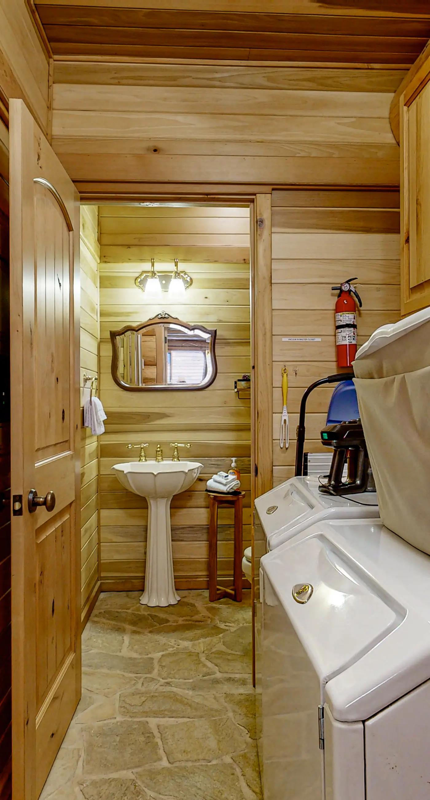 Lakefront Cascade Cabin Private Dock & Games