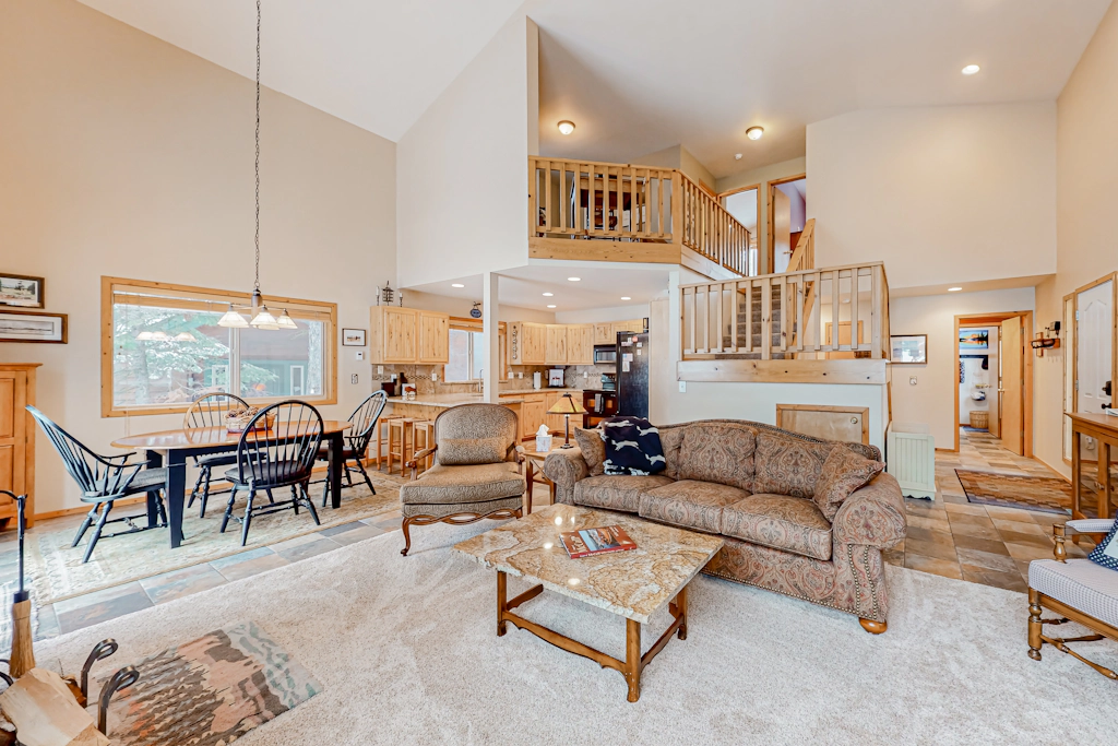 McCall Cabin on Golf Course | Pool & Sauna