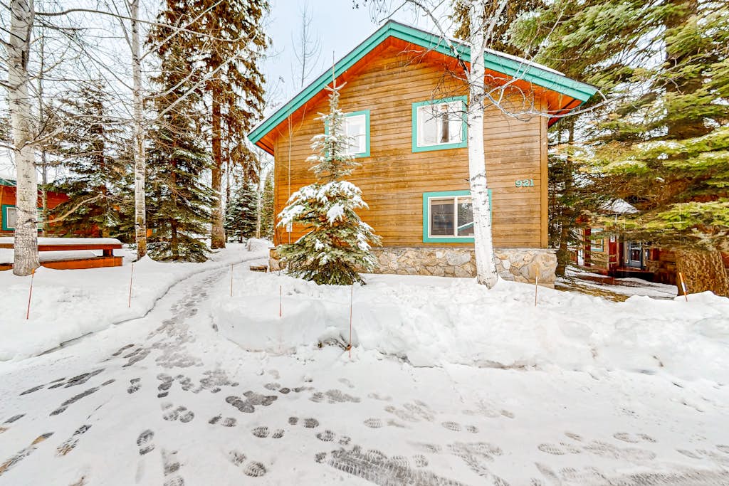 McCall Cabin on Golf Course | Pool & Sauna