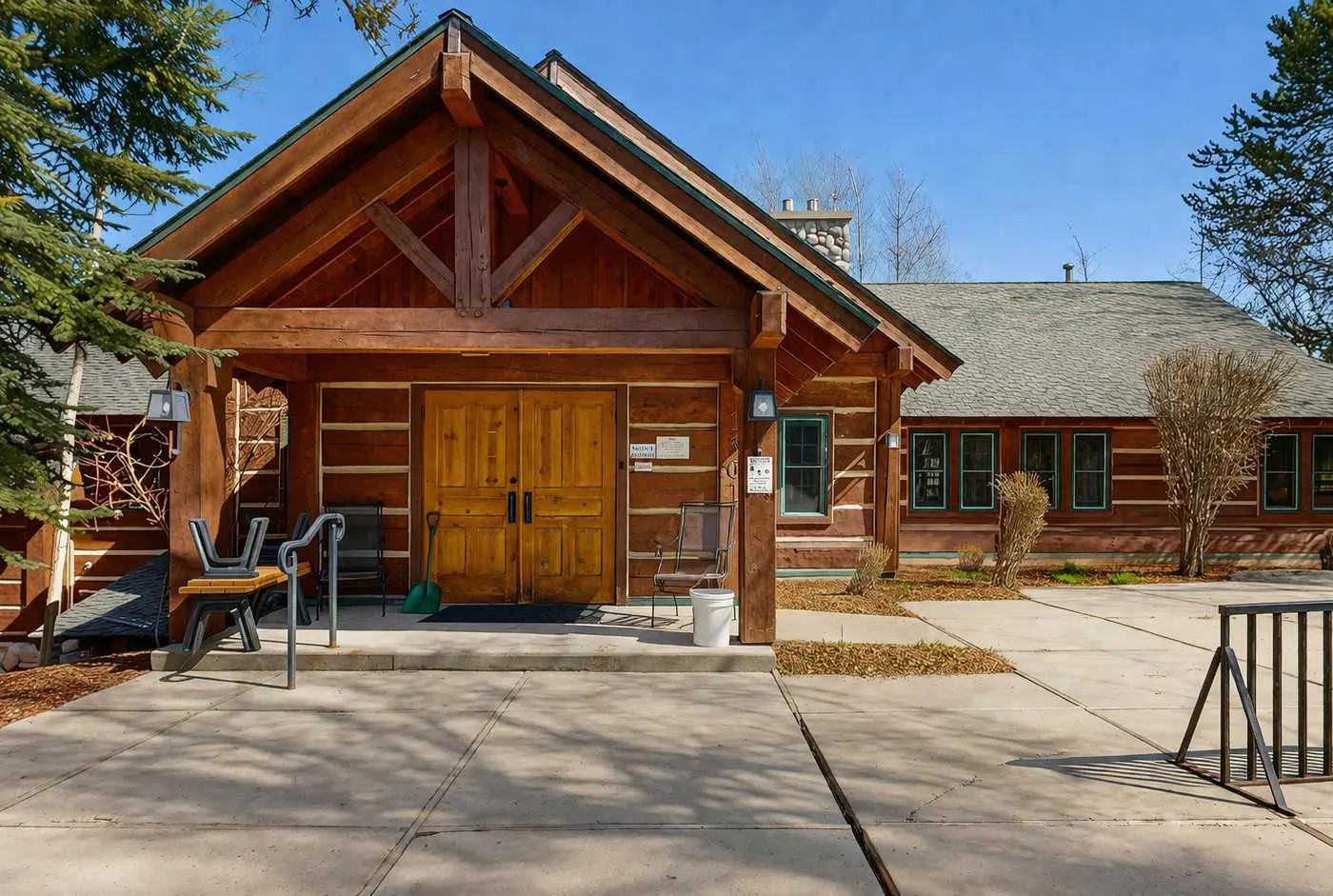 McCall Golf Course Cabin | Pool, Deck, Loft