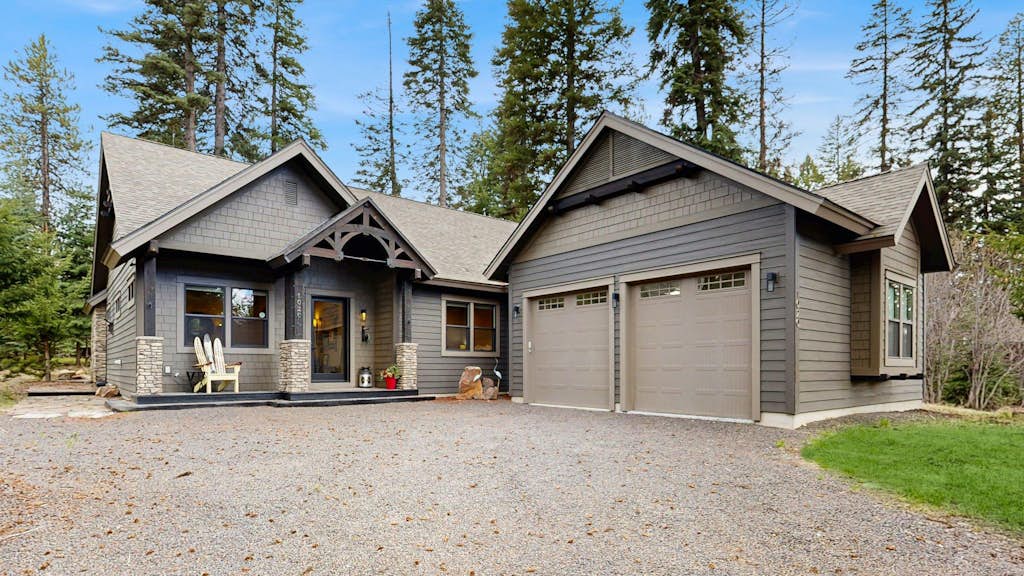 Modern McCall Home | 3 Kings, Firepit & Amenities