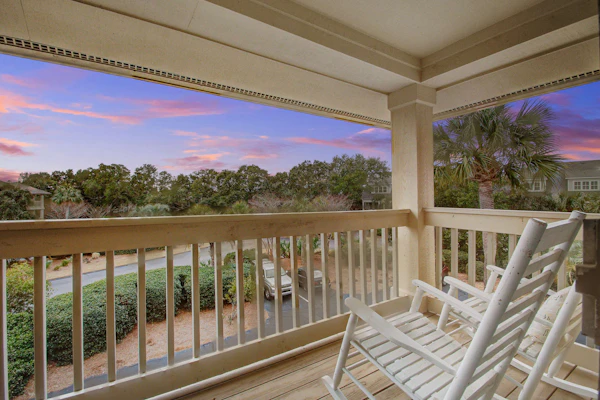 Peaceful Marsh-View with Kayaks & Beach Access