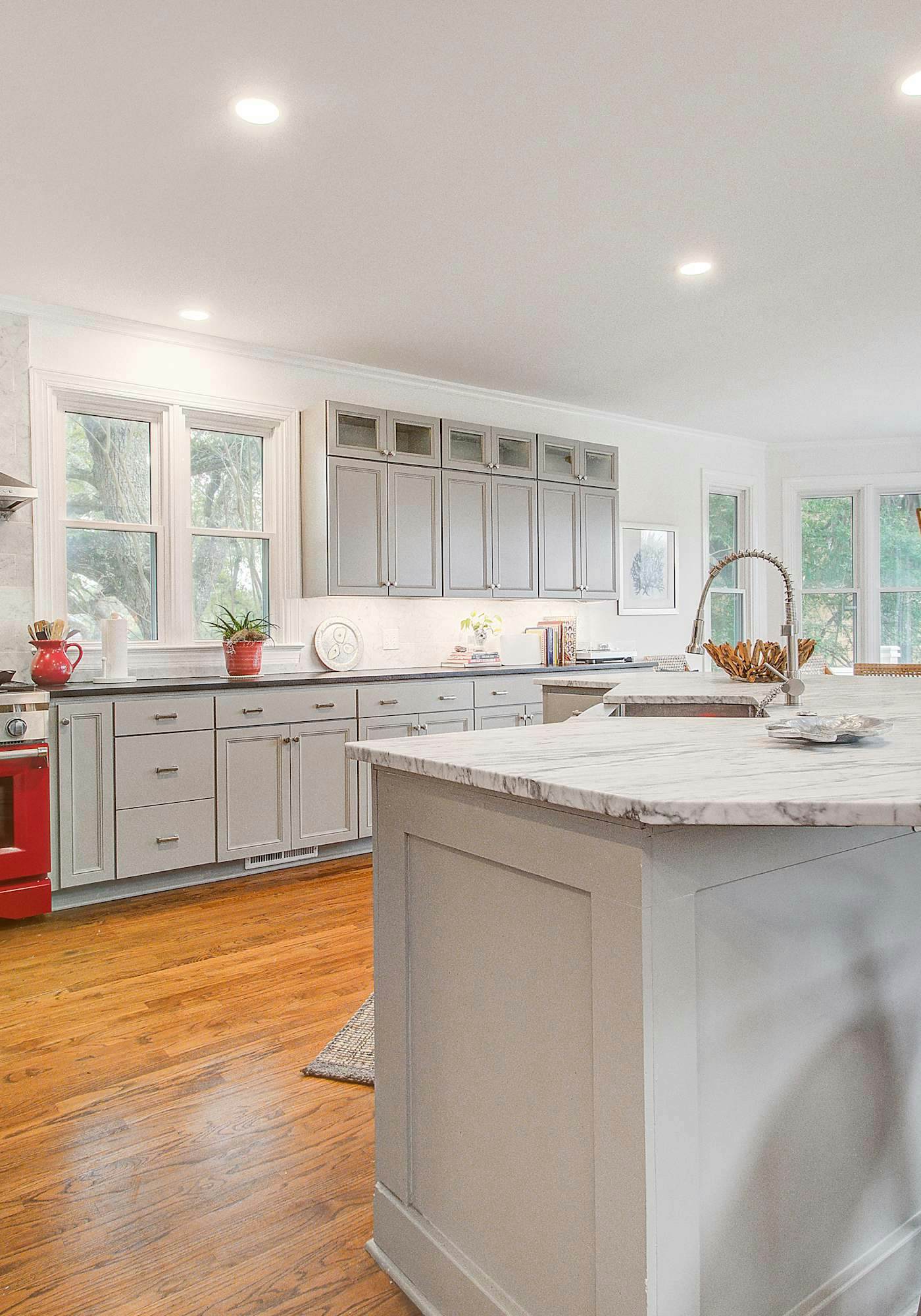 Elegant Coastal Retreat w/ Pool, Spa, & Golf Views