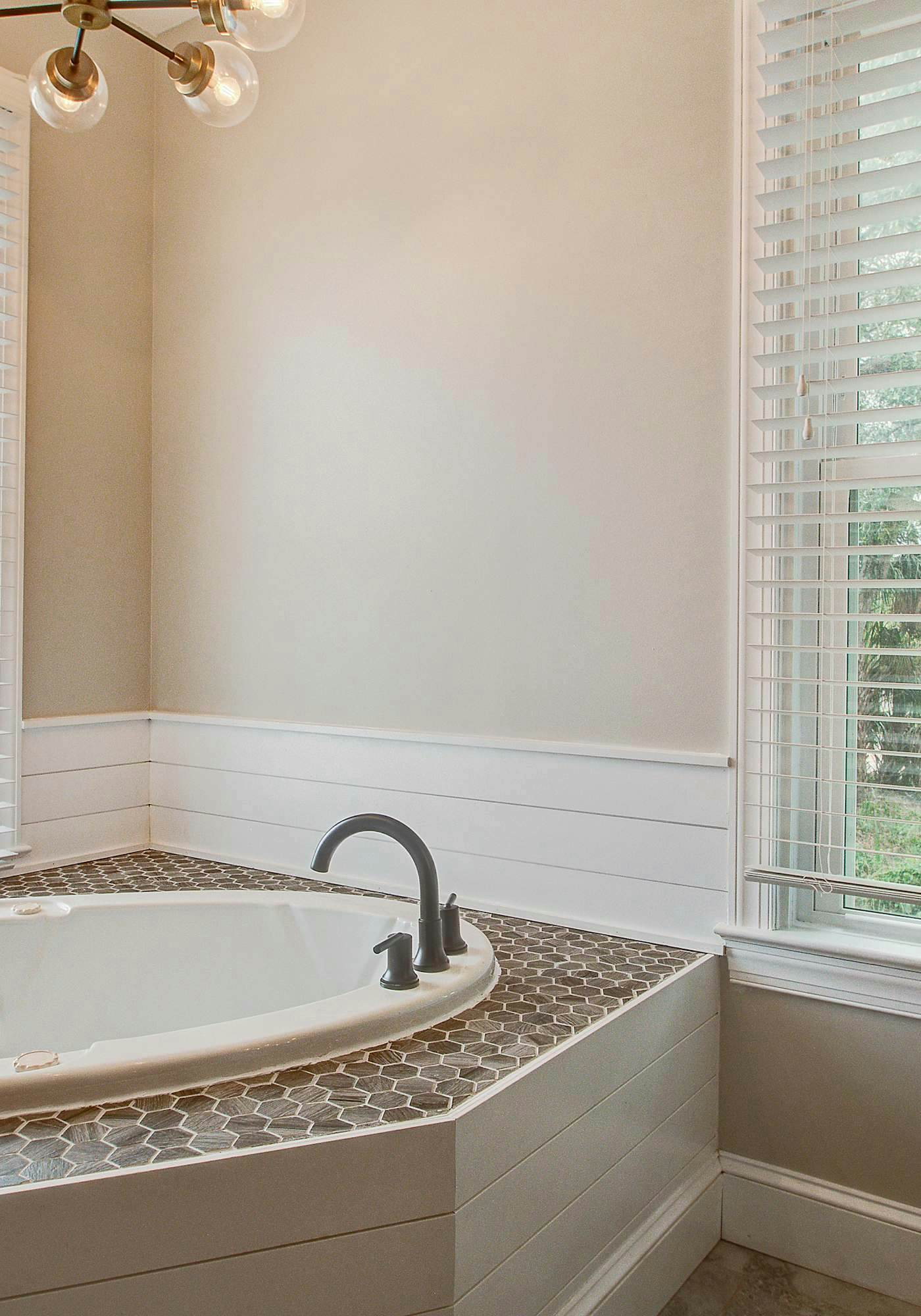 Elegant Coastal Retreat w/ Pool, Spa, & Golf Views