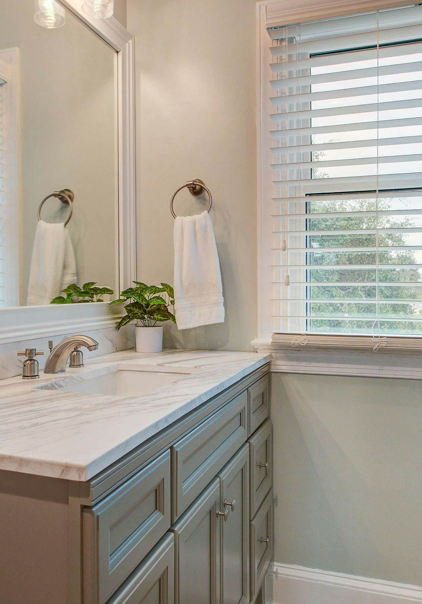 Elegant Coastal Retreat w/ Pool, Spa, & Golf Views