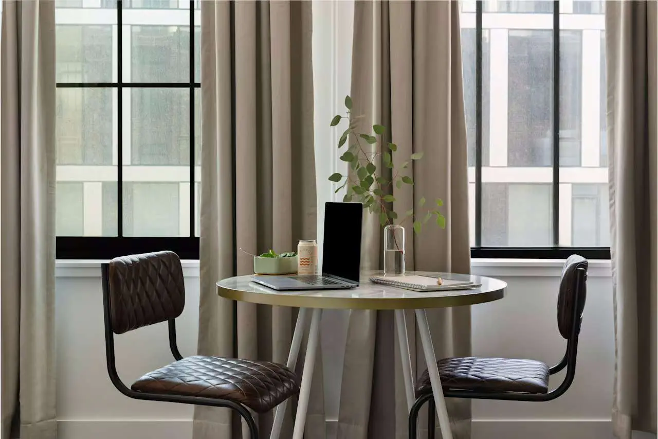 Boulevard Stays Downtown Nashville Studio