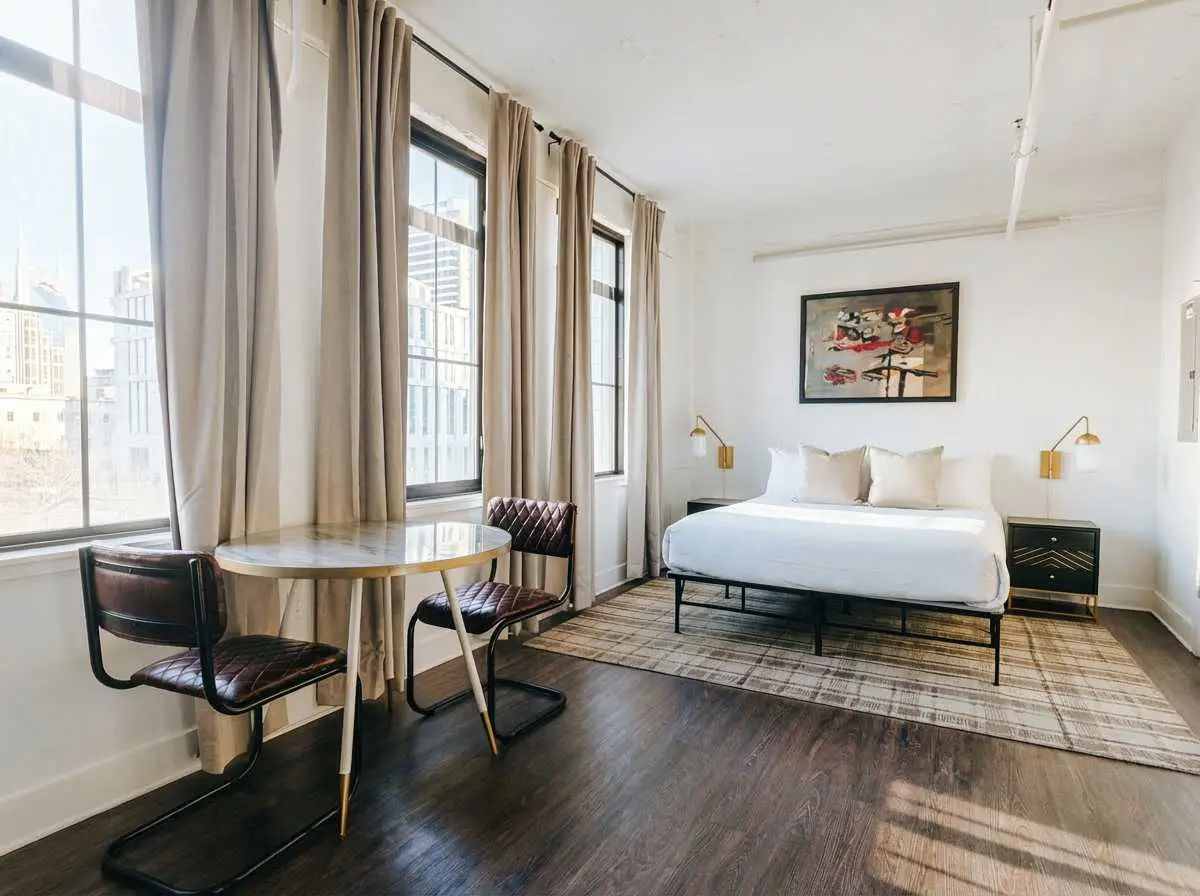 Boulevard Stays Downtown Nashville Studio