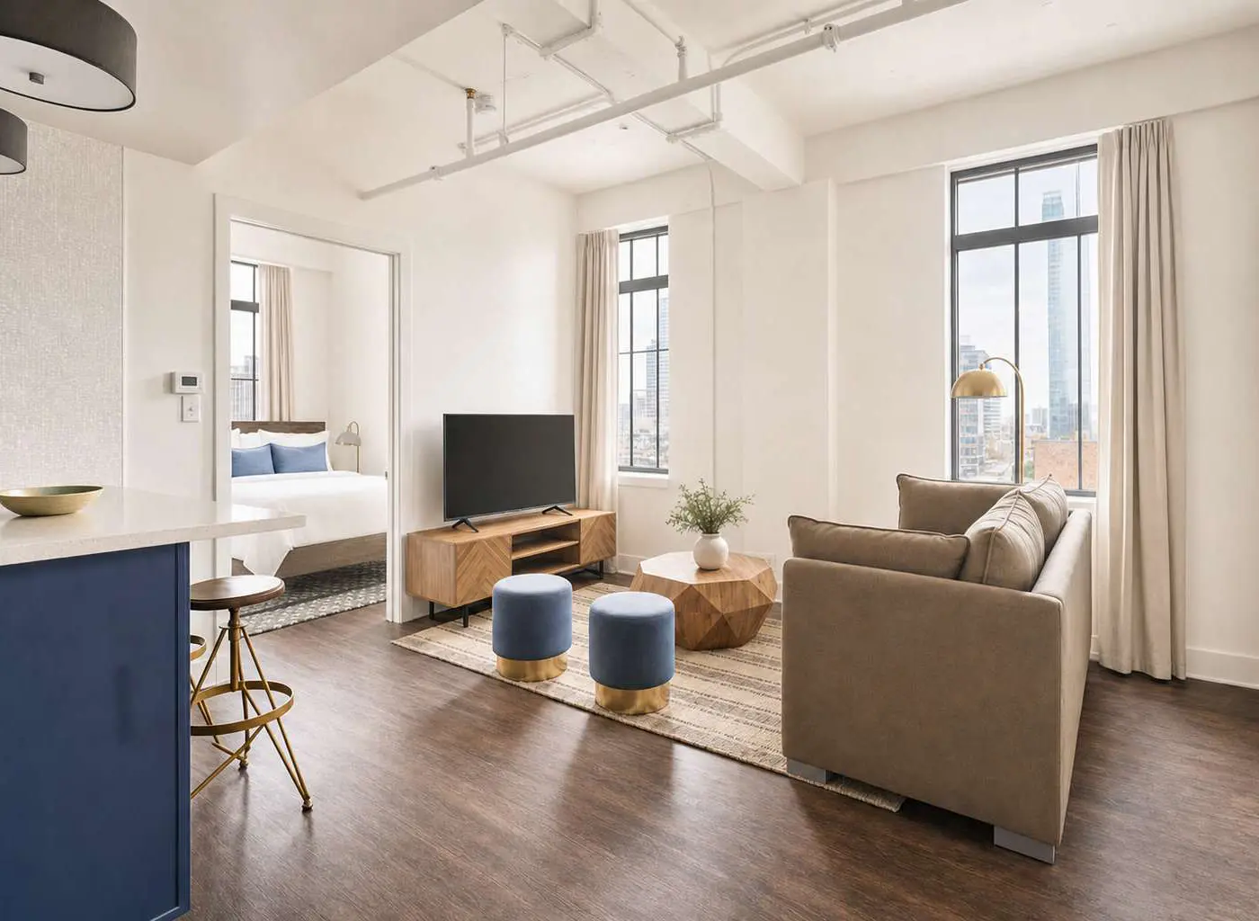 Boulevard Stays - 2BR, Steps to Broadway, Ryman