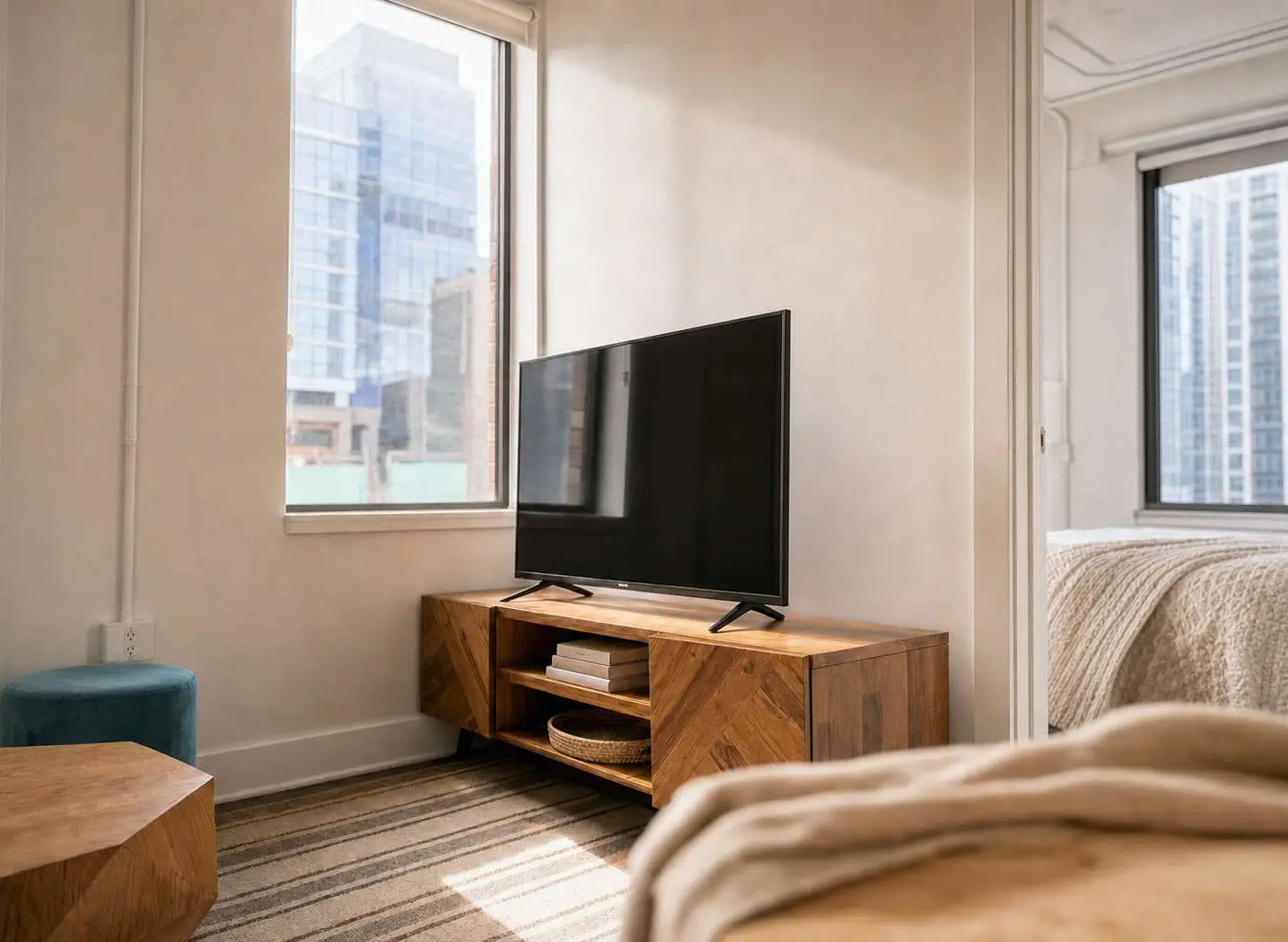 Boulevard Stays - 2BR, Steps to Broadway, Ryman