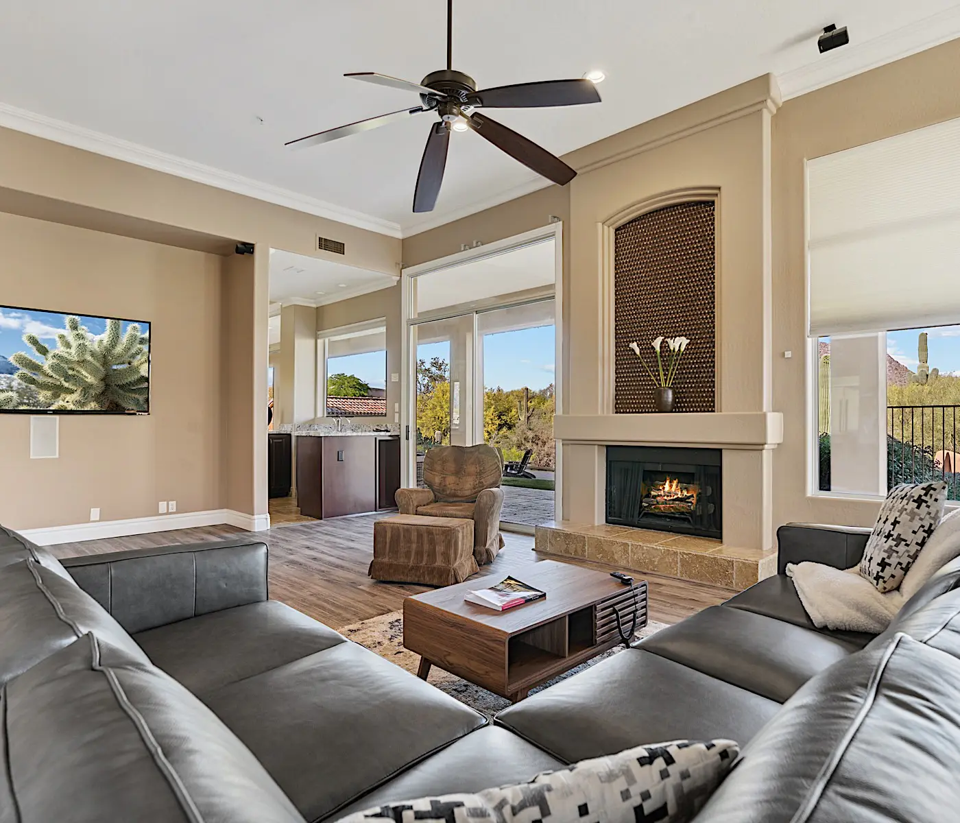 Pinnacle Peak Estate