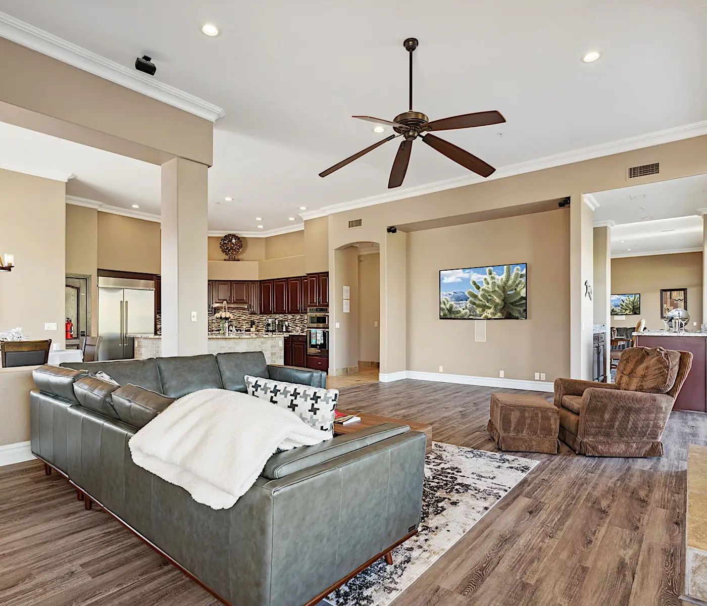 Pinnacle Peak Estate