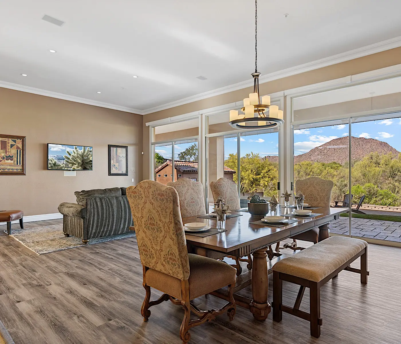 Pinnacle Peak Estate