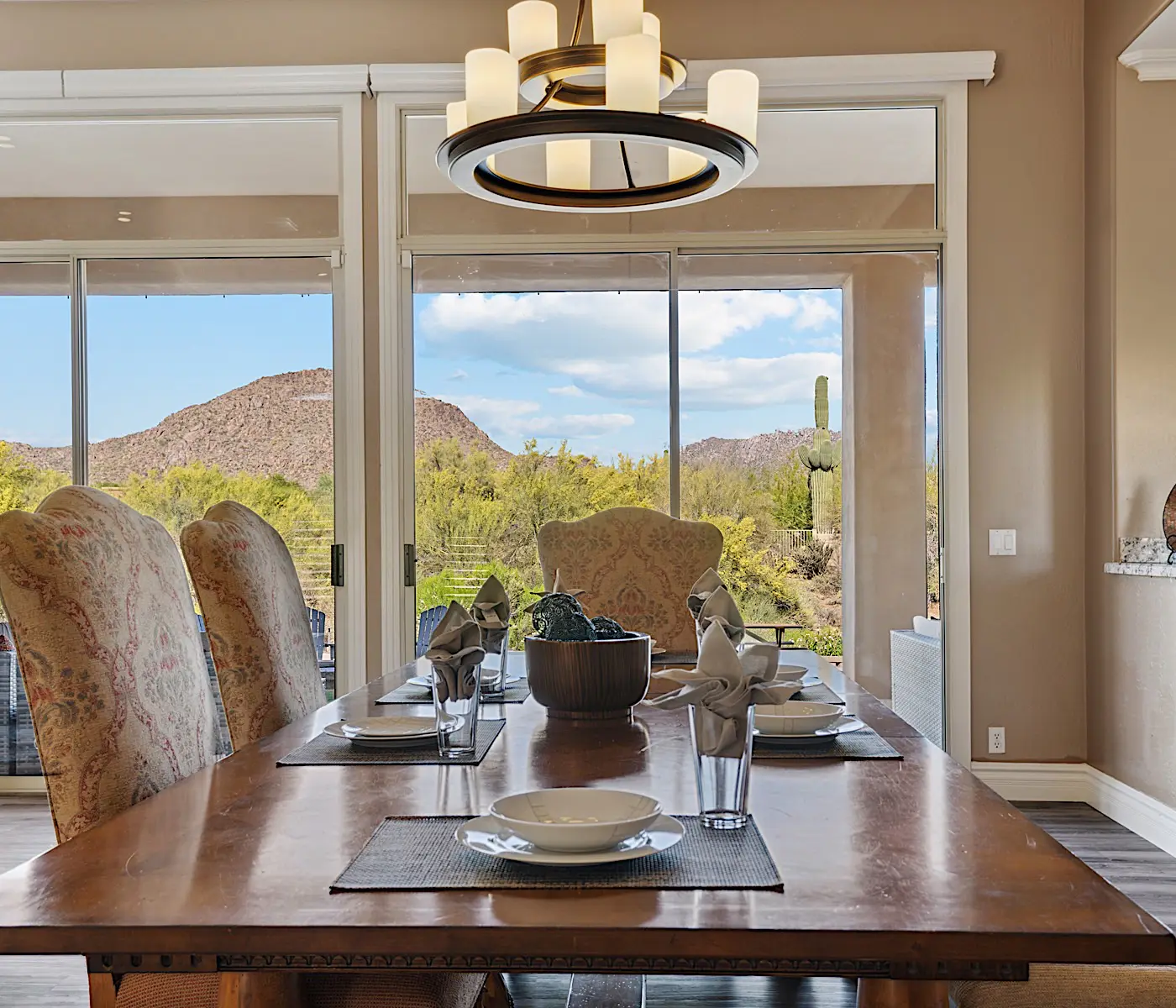 Pinnacle Peak Estate