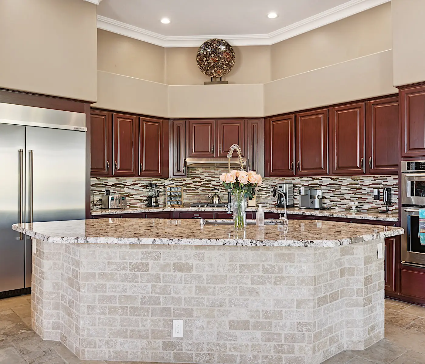 Pinnacle Peak Estate