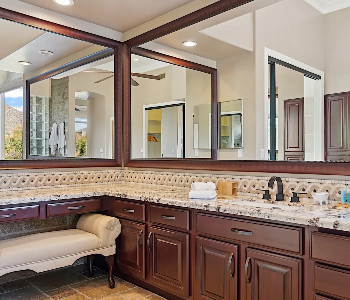 Pinnacle Peak Estate