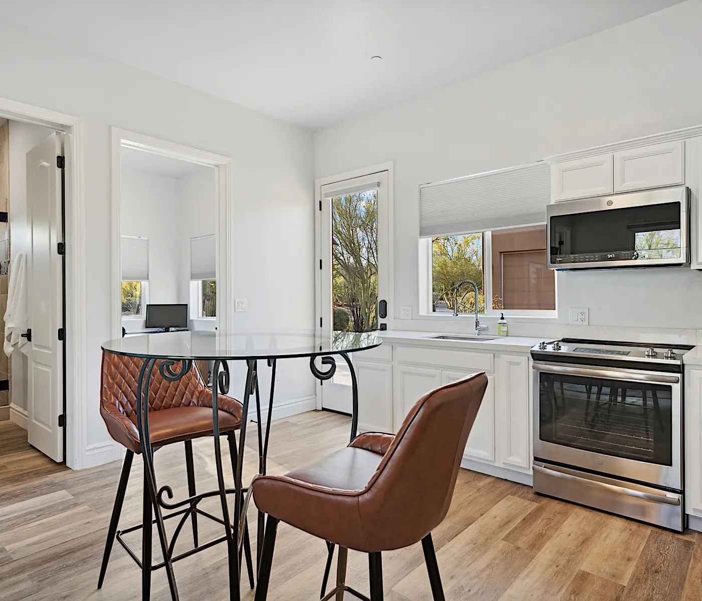 Pinnacle Peak Estate