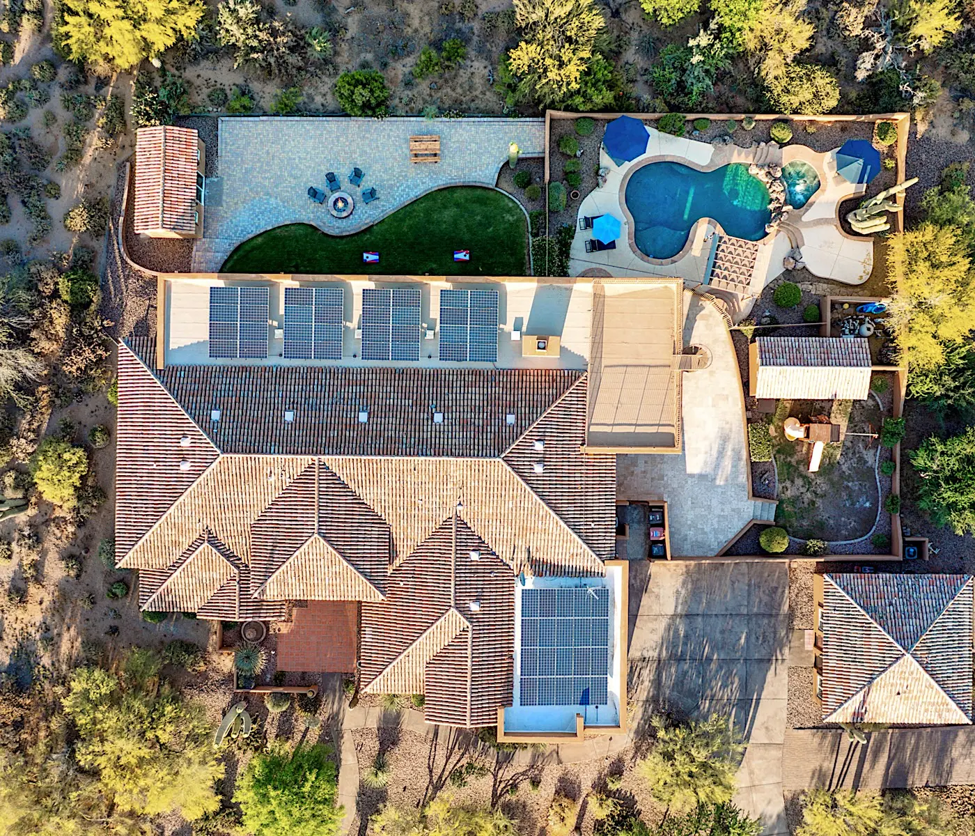 Pinnacle Peak Estate