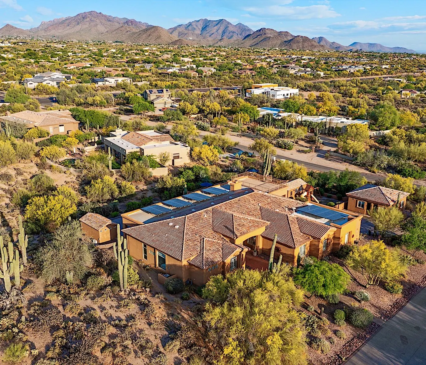 Pinnacle Peak Estate