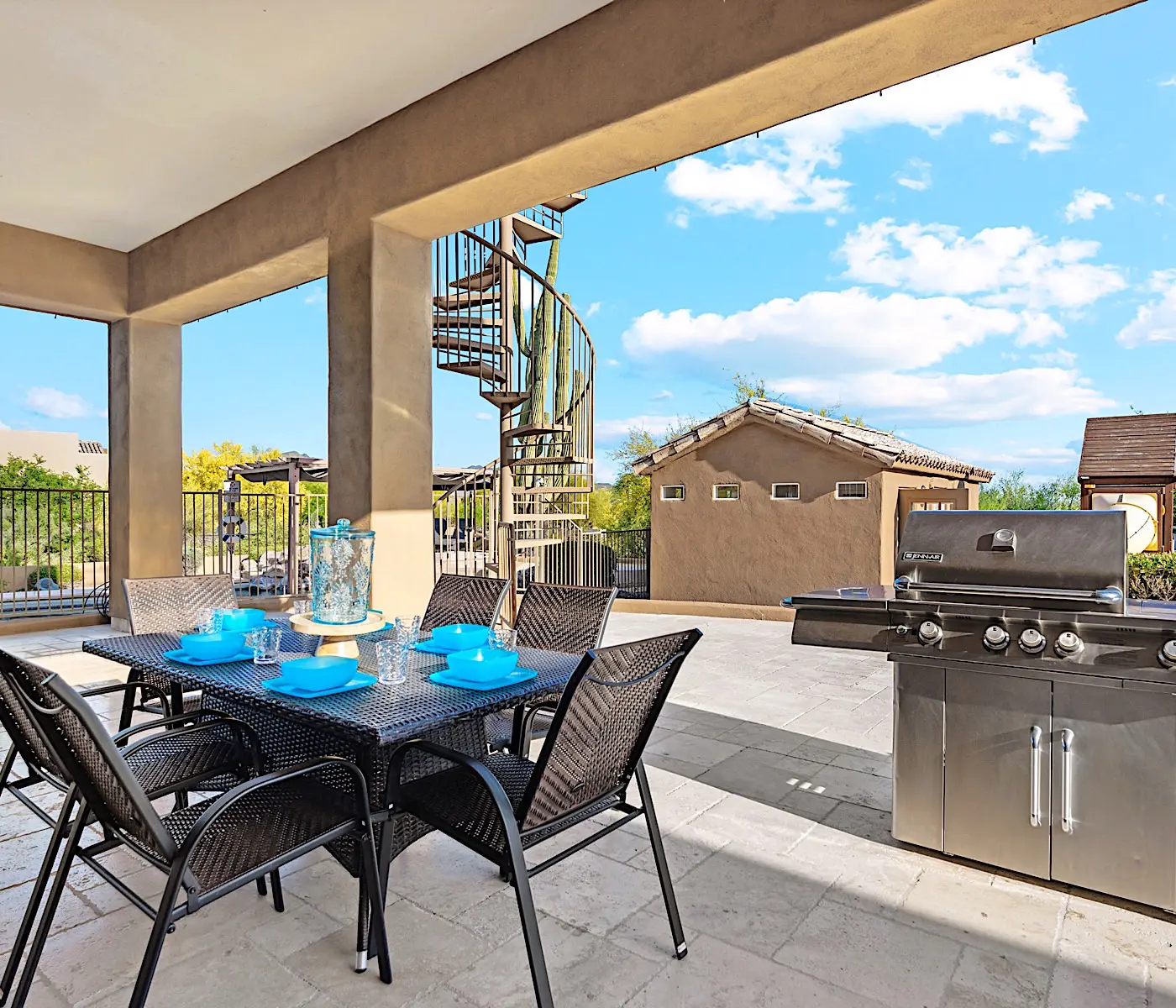 Pinnacle Peak Estate
