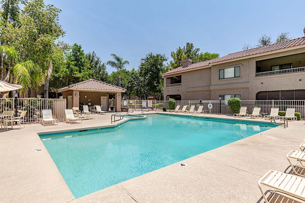 Villages North Condo - A Luxury Scottsdale Condo | Pool, Tennis & More!