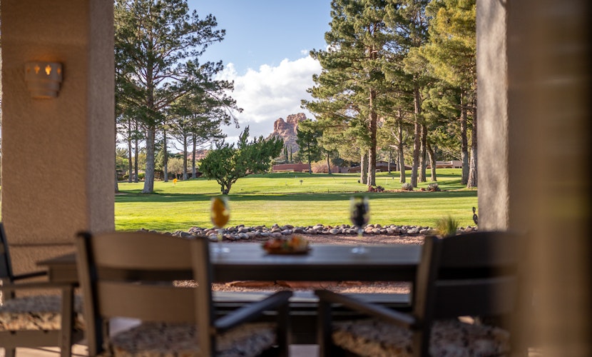 New Listing Oak Creek Gem 3 Bed Jacuzzi On The Golf Course